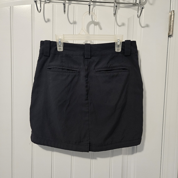 Nike Golf Skort Stretch Belt Loops Welt Pockets Women's Size 2 Black - Picture 2 of 7